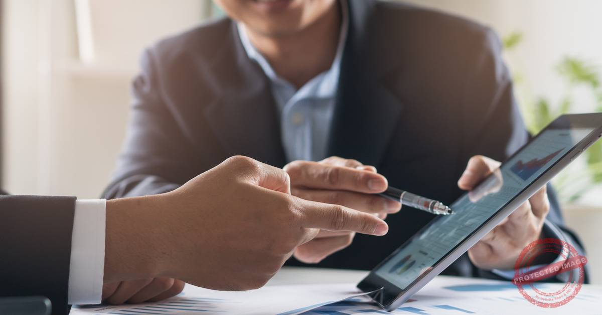 What valuation data is provided to advisers and how?